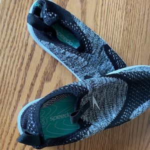Speedo water shoes